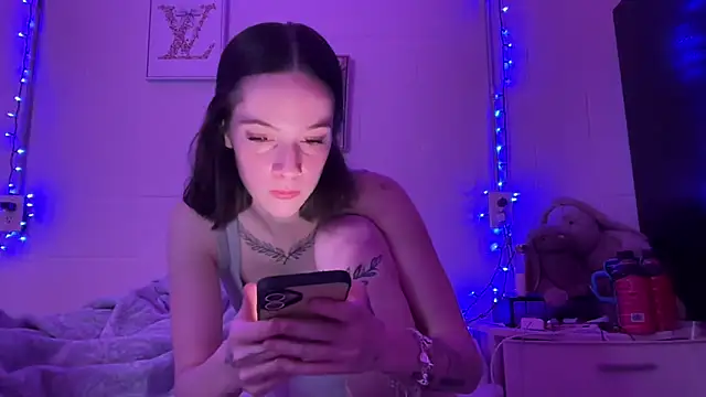 Faithluvv05 online show from June 2, 2026, 11:05 pm