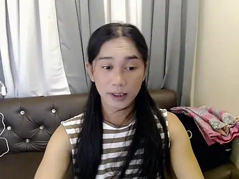 Snapshot of kyla_pretty chatting on July 17, 2026, 3:20 pm kyla pretty online show from July 17, 2026, 3:20 pm
