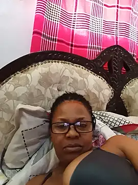 Snapshot of sexxiebrown01 chatting on June 18, 2026, 7:51 am sexxiebrown01 online show from June 18, 2026, 7:51 am