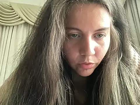 Peaches0777 online show from June 7, 2026, 7:41 pm