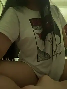 Snapshot of Melinagozx chatting on July 15, 2026, 4:25 pm Melinagozx online show from July 15, 2026, 4:25 pm