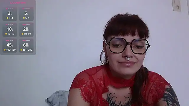 Snapshot of Roxane_Bloodycherry chatting on June 20, 2026, 9:03 am Roxane Bloodycherry online show from June 20, 2026, 9:03 am