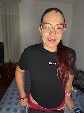 ArielFerrara online show from June 14, 2026, 6:58 am