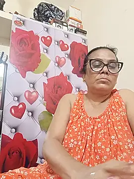 Snapshot of chatterjeesayani567 chatting on June 23, 2026, 5:44 pm chatterjeesayani567 online show from June 23, 2026, 5:44 pm