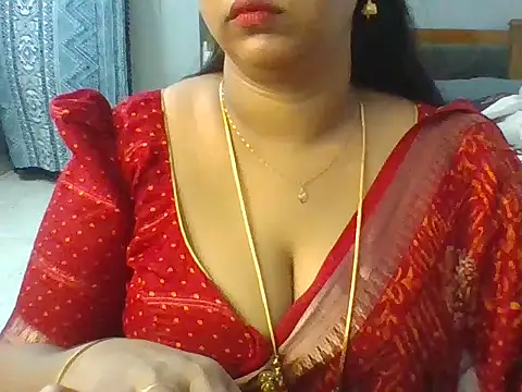 Snapshot of Tamil_hot_Meenu chatting on July 19, 2026, 2:58 pm Tamil hot Meenu online show from July 19, 2026, 2:58 pm