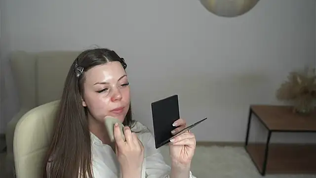 EleonorAchor online show from June 4, 2026, 12:54 pm