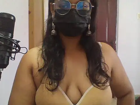 Snapshot of thea_rachel chatting on June 16, 2026, 3:39 am thea rachel online show from June 16, 2026, 3:39 am
