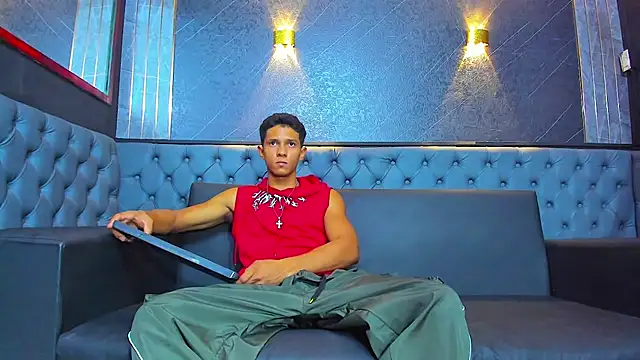 Snapshot of Yoel_Blessed chatting on July 18, 2026, 11:19 am Yoel Blessed online show from July 18, 2026, 11:19 am