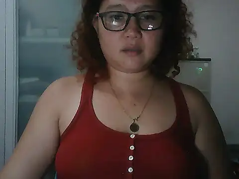 Snapshot of bitchychubby chatting on July 14, 2026, 1:50 pm bitchychubby online show from July 14, 2026, 1:50 pm