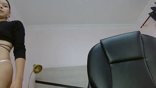 amara sanchez online show from June 17, 2026, 1:43 pm