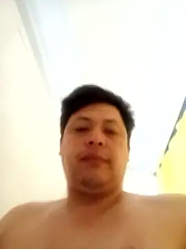 Snapshot of Ezequiel34 chatting on June 6, 2026, 5:34 am Ezequiel34 online show from June 6, 2026, 5:34 am
