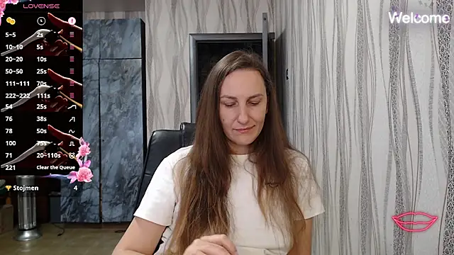 Yevgeshka-Milashka online show from October 28, 2025, 7:07 am