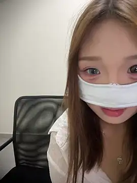 Snapshot of QIQI-QIQI-01 chatting on July 25, 2026, 2:56 pm QIQI-QIQI-01 online show from July 25, 2026, 2:56 pm