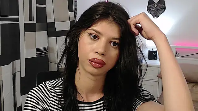 Snapshot of Student_Zebra20 chatting on June 13, 2026, 1:58 am Student Zebra20 online show from June 13, 2026, 1:58 am