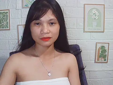 Snapshot of -Nancy-y chatting on June 3, 2026, 3:39 pm -Nancy-y online show from June 3, 2026, 3:39 pm