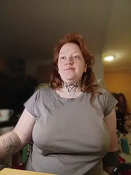 CURVYSAKURA online show from June 25, 2026, 10:15 pm