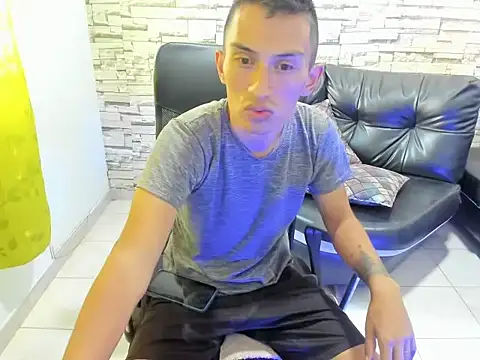Snapshot of john_santos_ chatting on August 1, 2026, 8:51 pm john santos online show from August 1, 2026, 8:51 pm