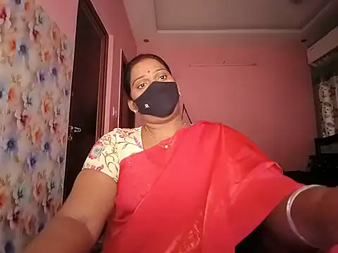 Snapshot of Meenakshy chatting on July 1, 2026, 4:02 am Meenakshy online show from July 1, 2026, 4:02 am