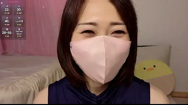 Momo hip online show from July 25, 2026, 2:30 am