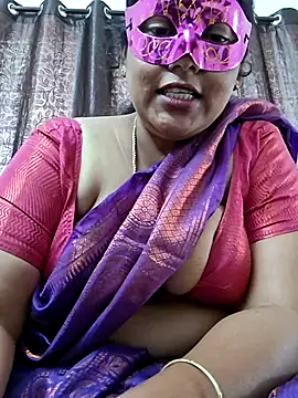 Hot Sreeja Tamil online show from August 3, 2026, 9:04 am