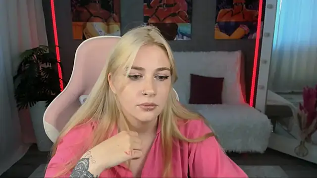 Snapshot of AmaliaWinslet chatting on June 18, 2026, 9:25 am AmaliaWinslet online show from June 18, 2026, 9:25 am