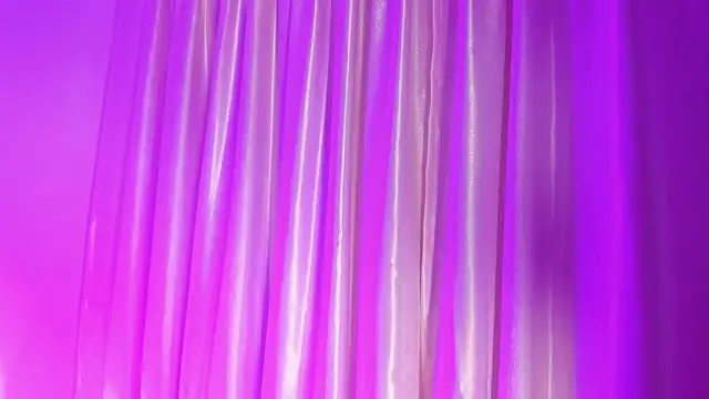 Snapshot of NaomiWhite_ chatting on July 14, 2026, 9:32 pm NaomiWhite online show from July 14, 2026, 9:32 pm