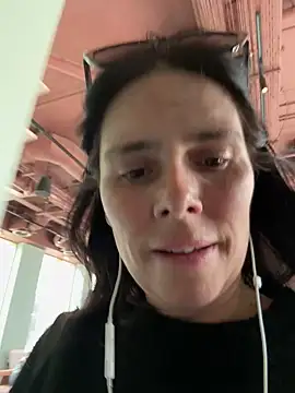 Snapshot of JadeLucy chatting on June 30, 2026, 12:38 pm JadeLucy online show from June 30, 2026, 12:38 pm