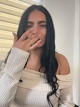 Snapshot of Sara_fernandez- chatting on June 18, 2026, 1:49 pm Sara fernandez- online show from June 18, 2026, 1:49 pm