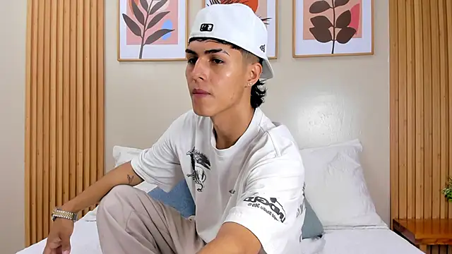 Snapshot of Axel_Mendozaa chatting on June 6, 2026, 9:09 pm Axel Mendozaa online show from June 6, 2026, 9:09 pm