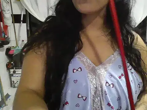 Snapshot of Isabel2q5n chatting on June 12, 2026, 5:16 am Isabel2q5n online show from June 12, 2026, 5:16 am