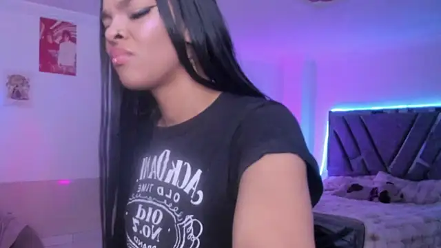 Snapshot of Mia_Gates chatting on June 12, 2026, 1:25 am Mia Gates online show from June 12, 2026, 1:25 am