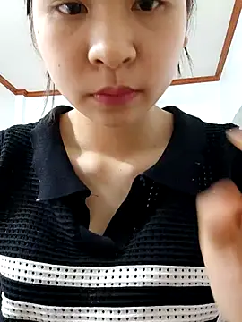 Yina meow online show from June 4, 2026, 9:03 am