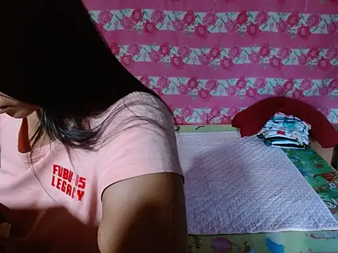 Itsme Foxy Shantale online show from July 5, 2026, 10:38 pm