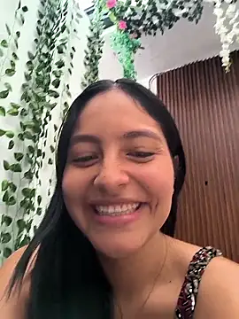 SophiCastro09  online show from June 12, 2026, 2:37 pm