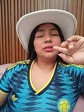 Snapshot of Amber_Herrera chatting on July 6, 2026, 3:03 pm Amber Herrera online show from July 6, 2026, 3:03 pm