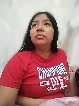 Snapshot of Amber_Herrera chatting on July 15, 2026, 12:23 pm Amber Herrera online show from July 15, 2026, 12:23 pm
