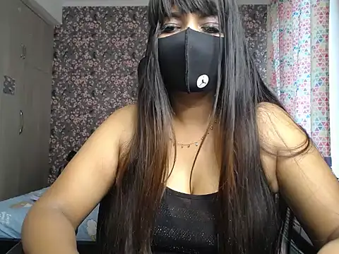 Snapshot of Goddess_Ruhii chatting on June 15, 2026, 4:34 am Goddess Ruhii online show from June 15, 2026, 4:34 am