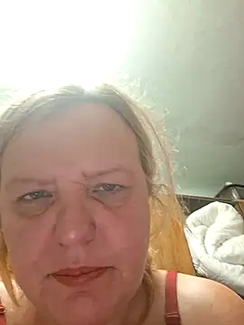 Snapshot of SonyaMarmeladx chatting on July 9, 2026, 6:51 pm SonyaMarmeladx online show from July 9, 2026, 6:51 pm