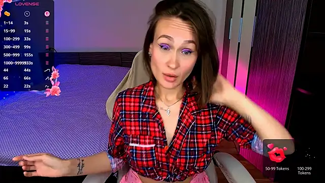 Snapshot of MelLovell chatting on July 19, 2026, 9:00 pm MelLovell online show from July 19, 2026, 9:00 pm