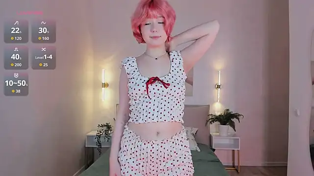 Snapshot of MiaDreamLuna__ chatting on July 2, 2026, 2:12 pm MiaDreamLuna online show from July 2, 2026, 2:12 pm