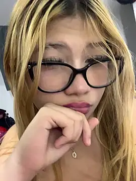zury cute1 online show from June 5, 2026, 6:52 am