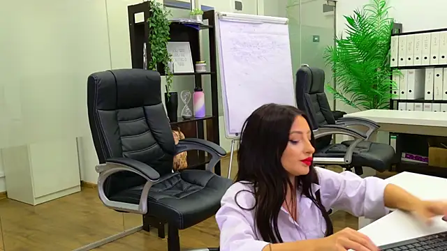 BabesGoWild online show from September 26, 2025, 5:03 am