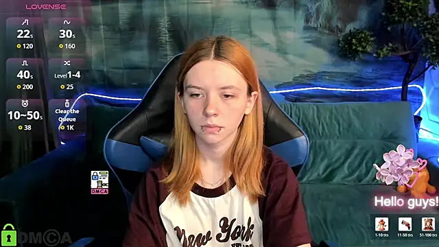 Snapshot of CarolInWonderland chatting on June 12, 2026, 6:44 am CarolInWonderland online show from June 12, 2026, 6:44 am