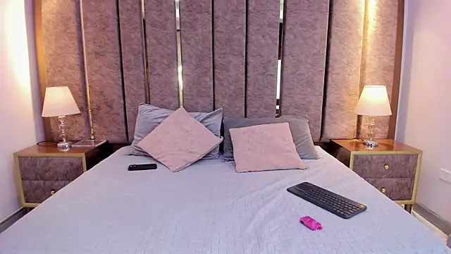 Snapshot of MiaCastle_ chatting on July 27, 2026, 8:16 pm MiaCastle online show from July 27, 2026, 8:16 pm