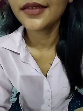 Miss-cutee online show from June 17, 2026, 6:40 pm