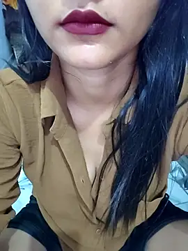 Miss-cutee online show from June 16, 2026, 6:19 pm