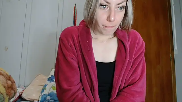 Snapshot of Alana_sc chatting on June 16, 2026, 11:32 am Alana sc online show from June 16, 2026, 11:32 am