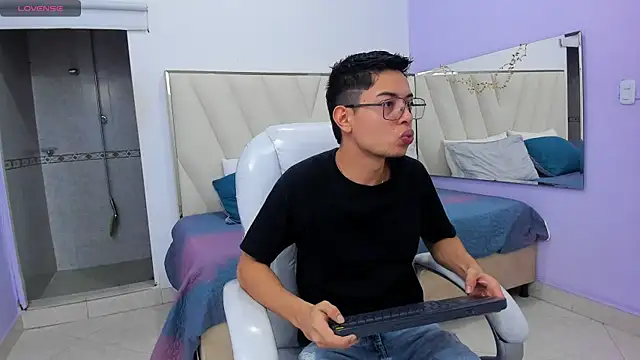 Ethan12  online show from July 8, 2026, 3:19 am