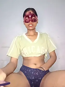 Snapshot of aapki_priya chatting on July 18, 2026, 4:10 am aapki priya online show from July 18, 2026, 4:10 am