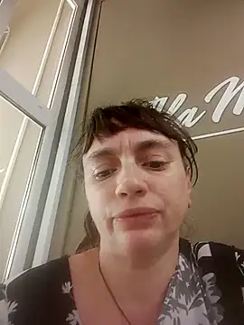 Snapshot of AnitaLove077 chatting on June 24, 2026, 9:41 am AnitaLove077 online show from June 24, 2026, 9:41 am